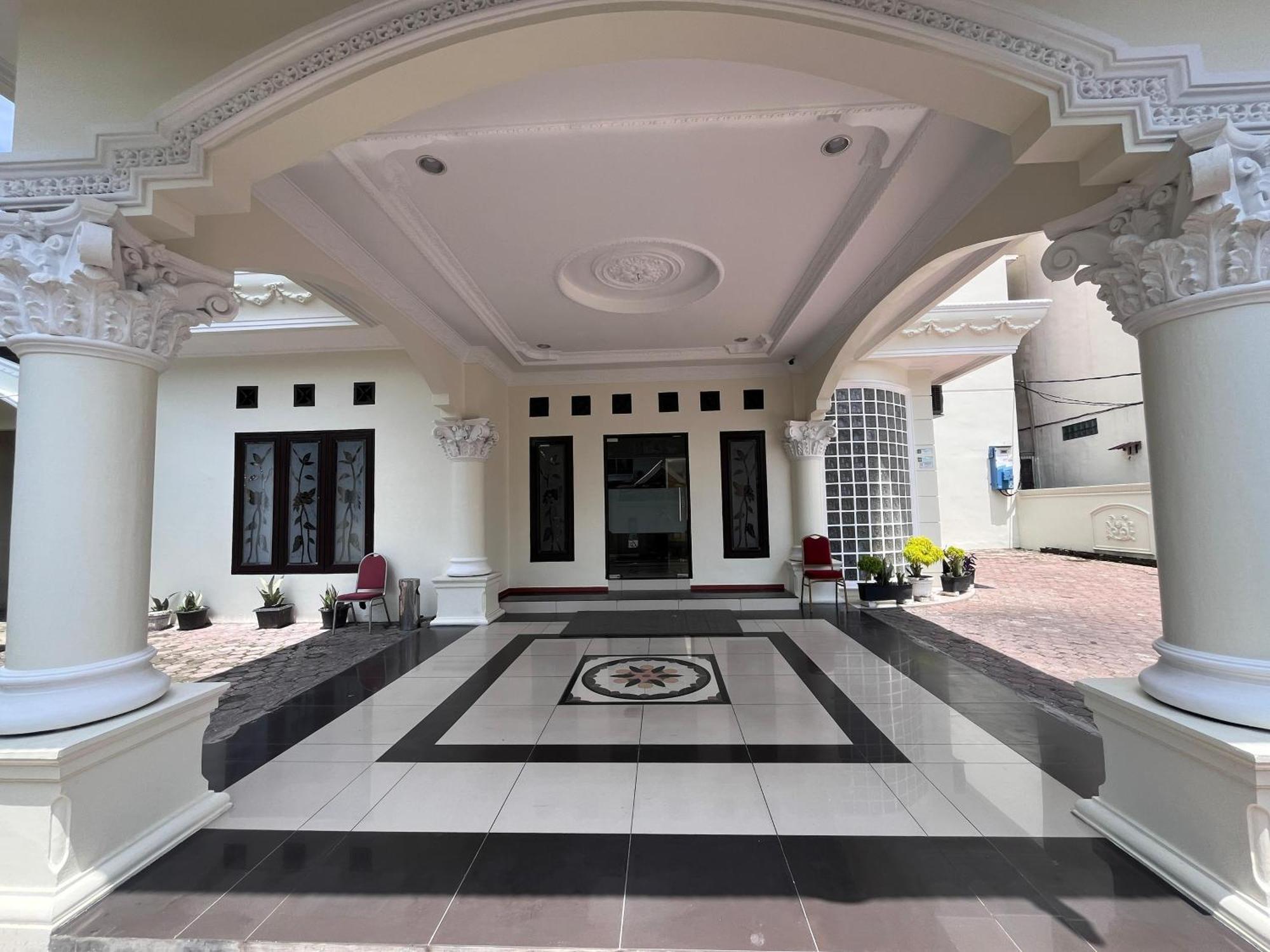 De Nusantara Hotel Syariah Medan Exterior foto